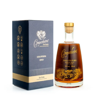 Cachaça Companheira Extra Premium 8 anos 700ml
